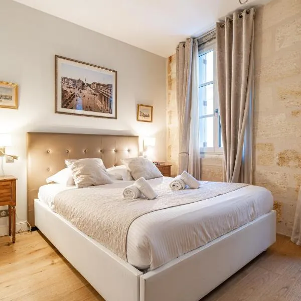 Superbe Duplex en Hypercentre avec Rooftop et Climatisation、ボルドーのホテル