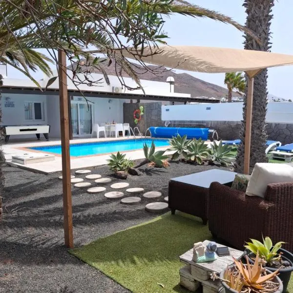 Villa Mariola, hotel in Playa Blanca