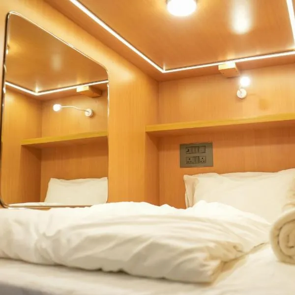 Thesocialhub, hotel in Chennai