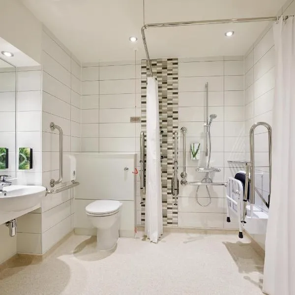 Holiday Inn Dublin Airport - photo 3