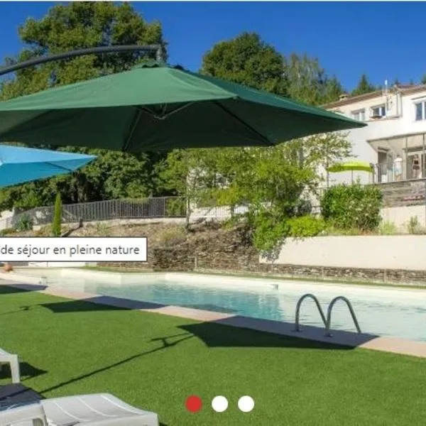 Centre de séjours Chausse, hotel em Chamborigaud