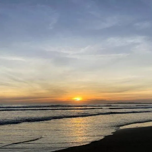 Chalet pantai pandak, hotel di Kuala Terengganu
