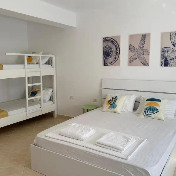 Borsh Village Nest, hotel a Borsh