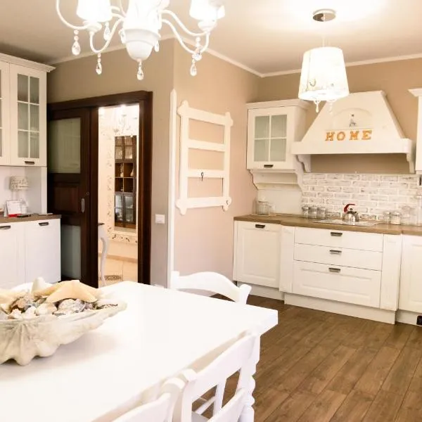 Central Apartment 2-Bedr a Termini Imerese - Marconi House, hotel in Termini Imerese