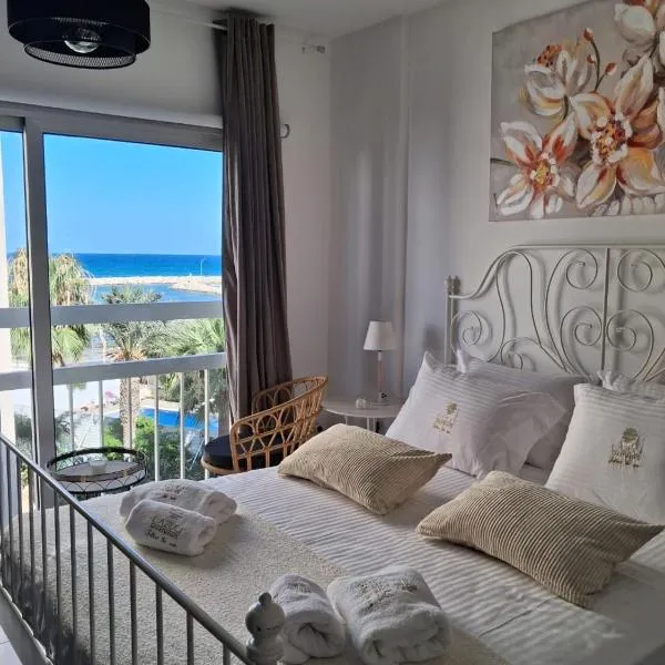 Lazuli Sea View & Pool Studio 303, hotel a Larnaka