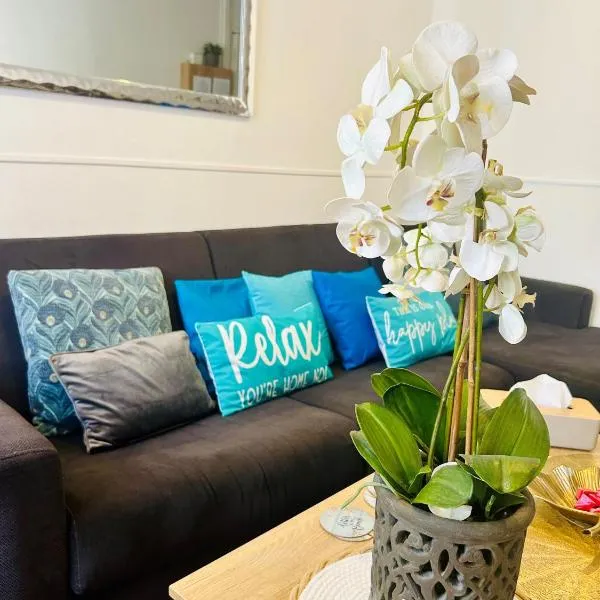 Casa Blue Azur - Juan Les Pins: Antibes şehrinde bir otel