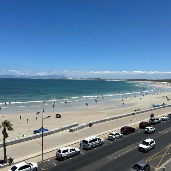401 Pip's Place, hotel in Strand