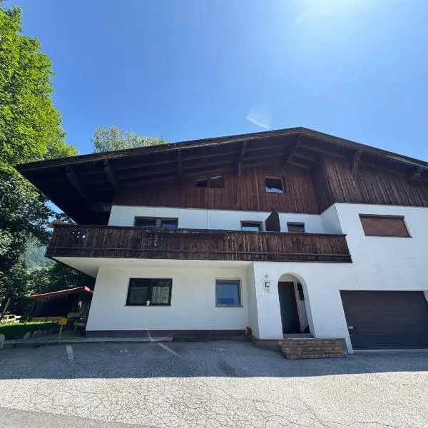 Ferienwohnungen Margret, hotel in Hainzenberg