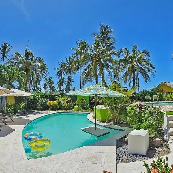 Casa de Playa Bosque de Mangle en Playa El Espino, hotel in El Arco
