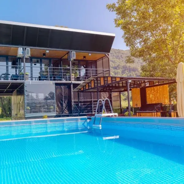 VILA SMARAGD, hotel in Zvornik
