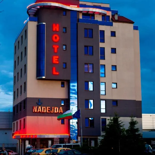 Nadejda Hotel, hotel a Bozhurishte