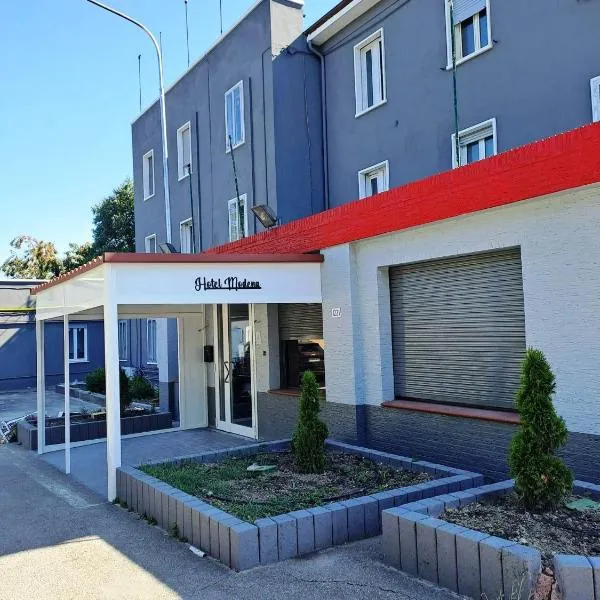 Modena Hotel, khách sạn ở Modena