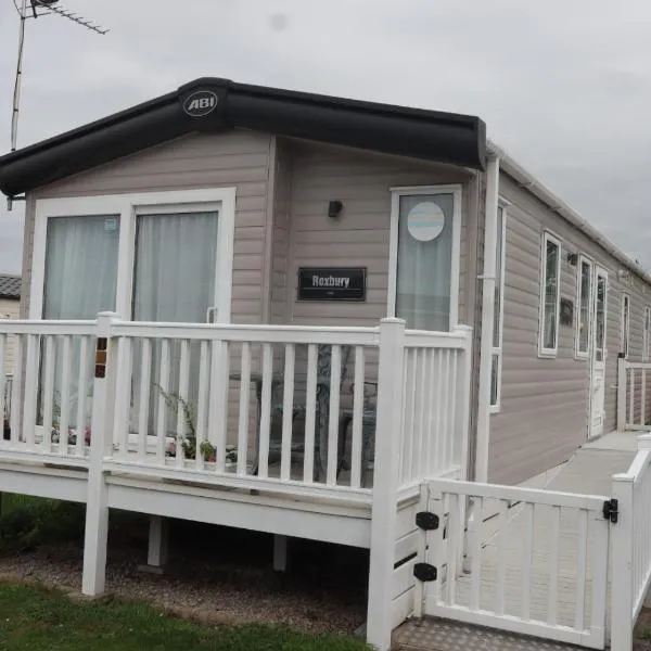 Dennys Holiday Home Pet Free, hotel en Blackpool