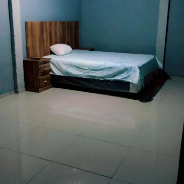 Casa de Huéspedes Noche de Luna, hotel in San Salvador