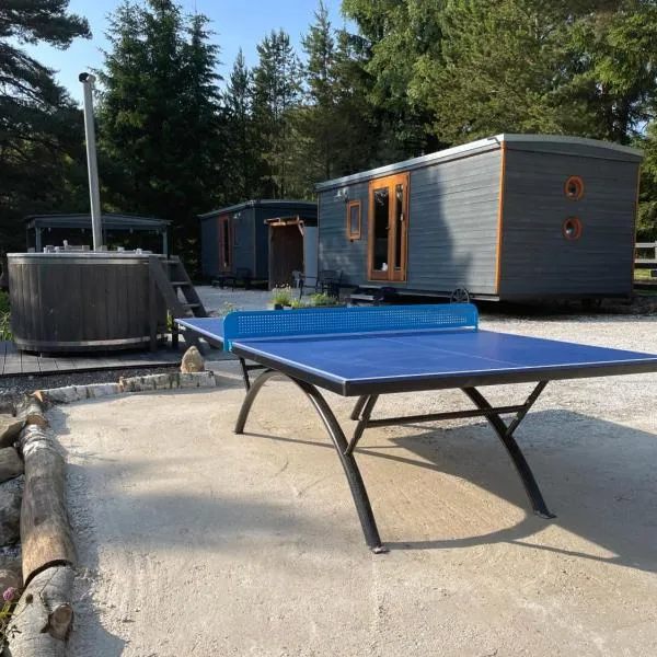 Maringotky Šumava, hotel v Sušici