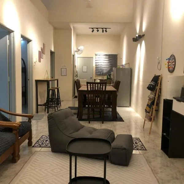 Wallagonia Stay UITM TAPAH dan Kompleks Sukan Tapah, hotel v destinaci Tapah