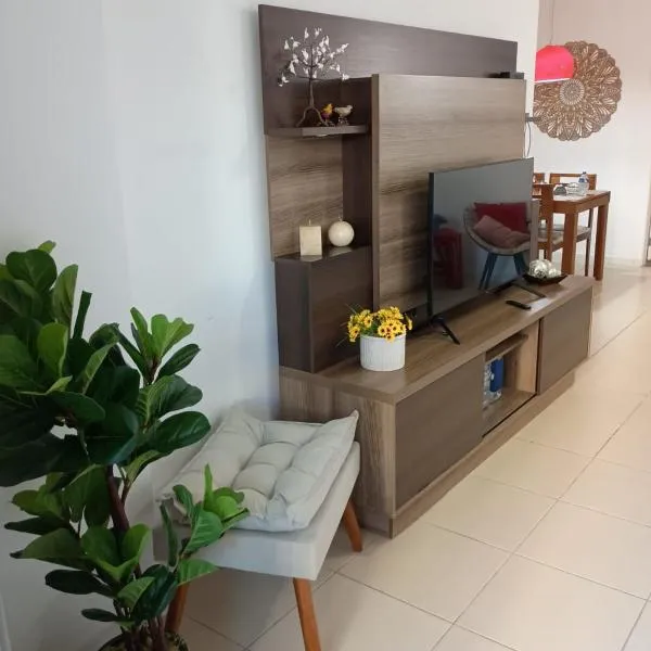 Suite, 2quartos, cozinha completa, varandão, 2 vagas de garagem, hotel in Niterói