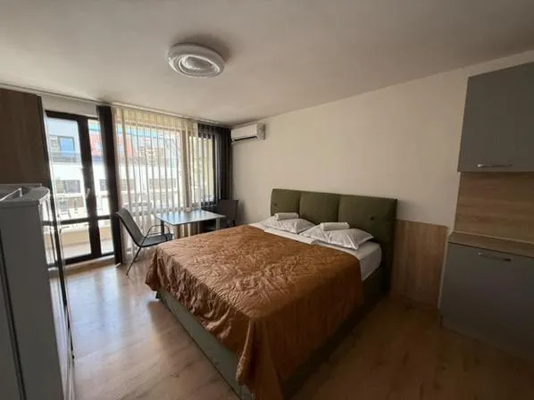 Sea Side, hotel in Burgas City
