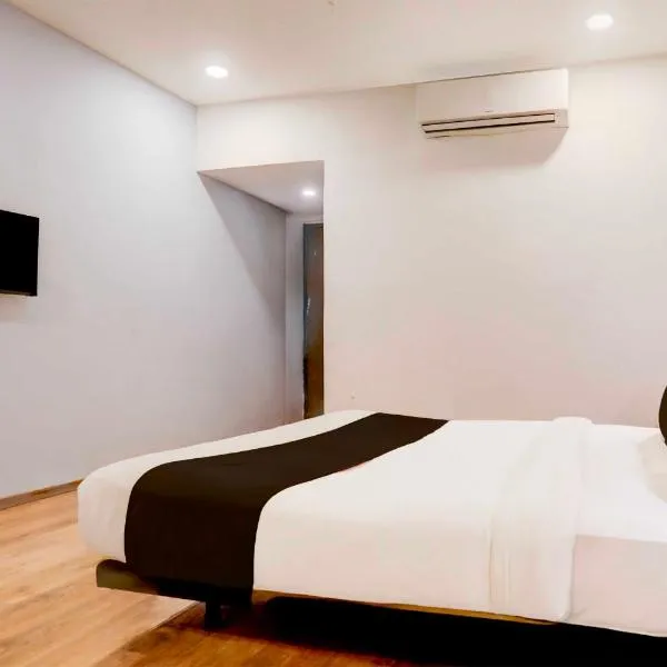 Townhouse Oak Prayagraj Railway Station, hotel in Prayagraj