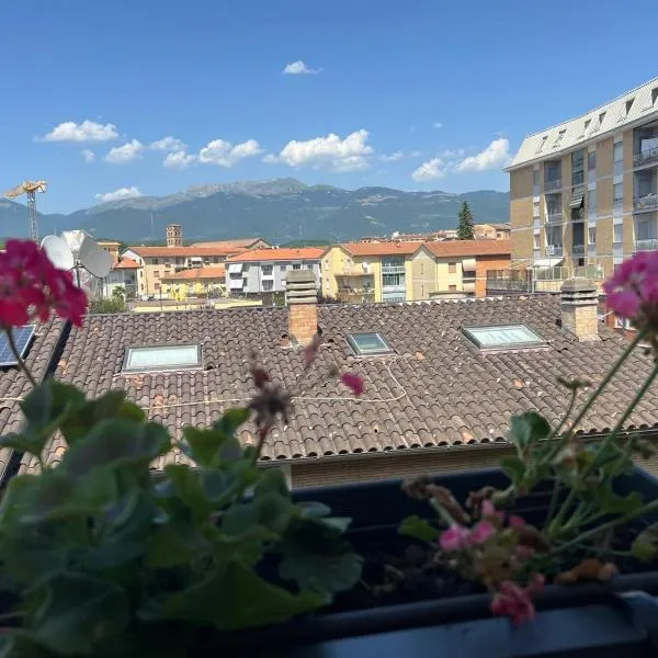Clarissa Guest House Via Verani 18, hotel in Rieti
