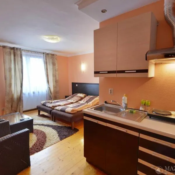 Apartamenty Wiśniowa - Apartament 4-6os Augustów, hotel v destinaci Augustov