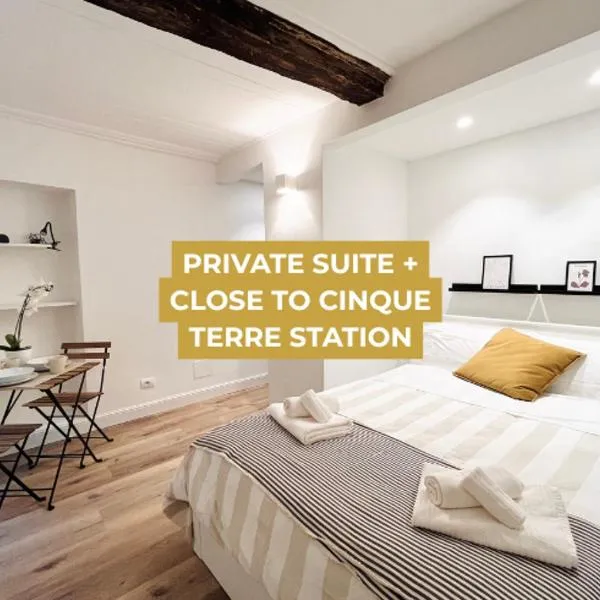 Zeste Apartment in centro città con suite privata, hotel a Sarzana