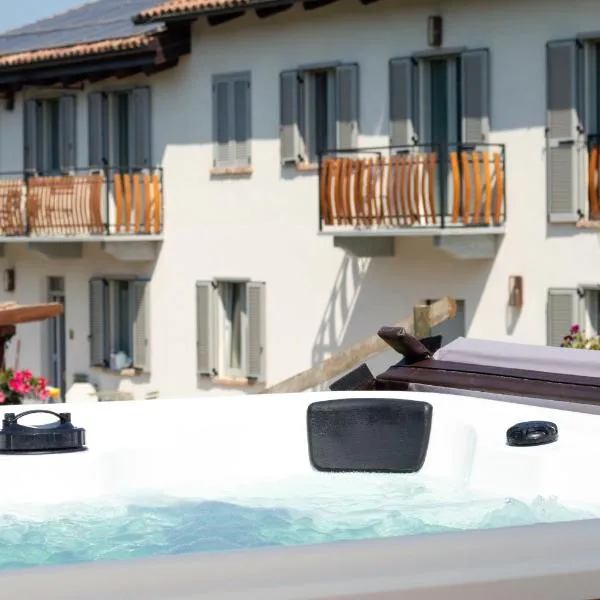 Cà d'Rita Monferrato - Chardonnay idromassaggio e piscina esterni، فندق في Vaglio Serra