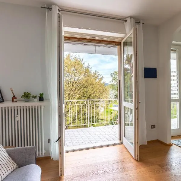 Suite 51 - Arona, hotel in Arona