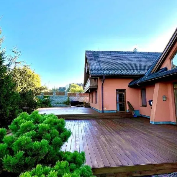 Rezidencia Edenium, hotel in Veľká Lomnica