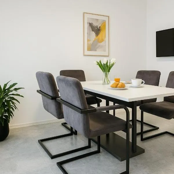 Olea apartments, hotel in Pobegi