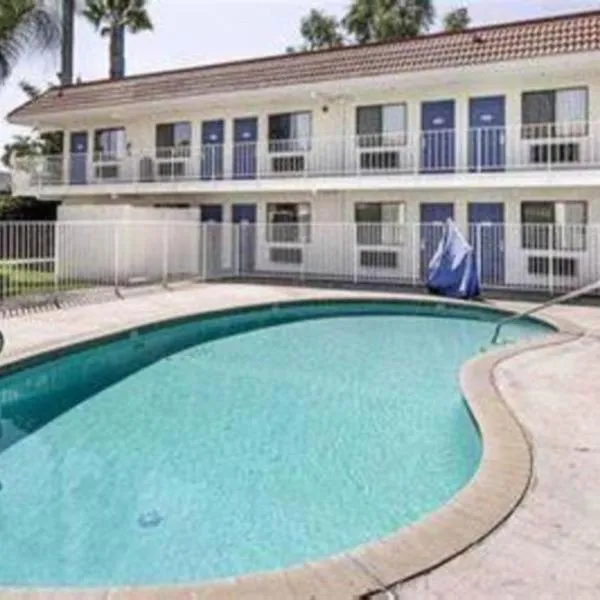 Studio 6 Lake Elsinore, CA, hôtel à Lake Elsinore