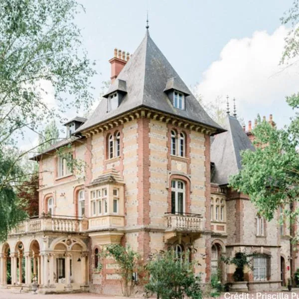 Château de la Bribourdière, hotel v destinaci Putot-en-Auge