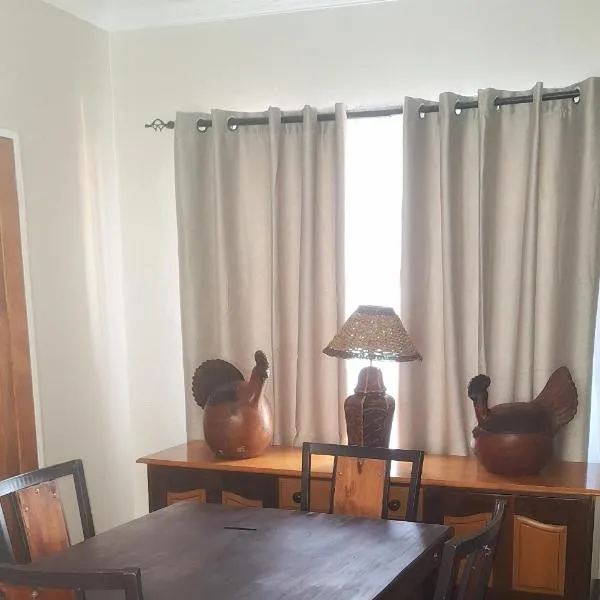 Chrysantimum Guest Apartment, hotel in Thabazimbi