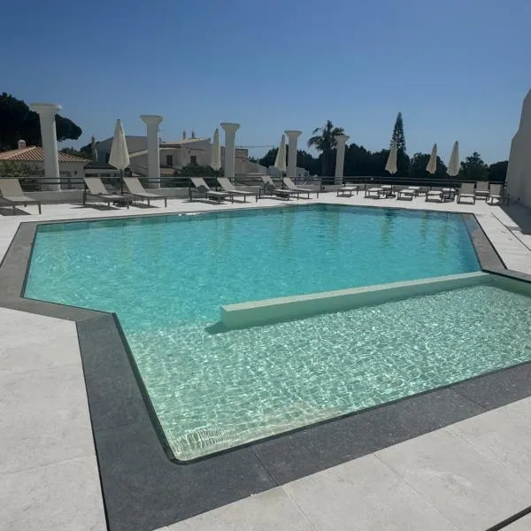 HC2 Village Vilamoura, hotel em Quarteira