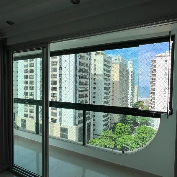 Apê Guarujá Praia das Pitangueiras, hotel di Guarujá