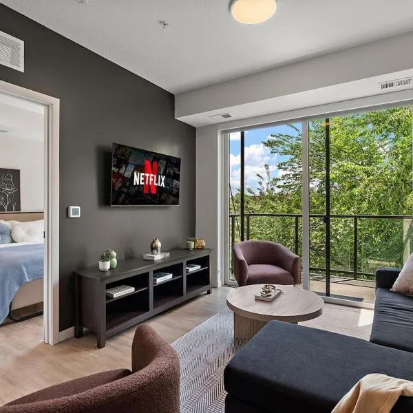 W315 Modern Luxury 1Bd Condo In Downtown Minneapolis, Minutes From Minneapolis Convention Center & US Bank Arena, hotell i Minneapolis