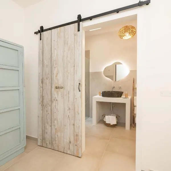 Porto Antico Luxury Rooms, Hotel in Brindisi