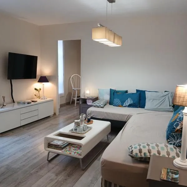 Puces de Vanves, hotell i Malakoff