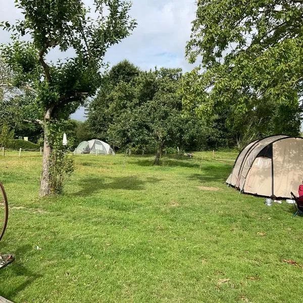 Les Sources Camping club, hotel v destinaci Les Cresnays
