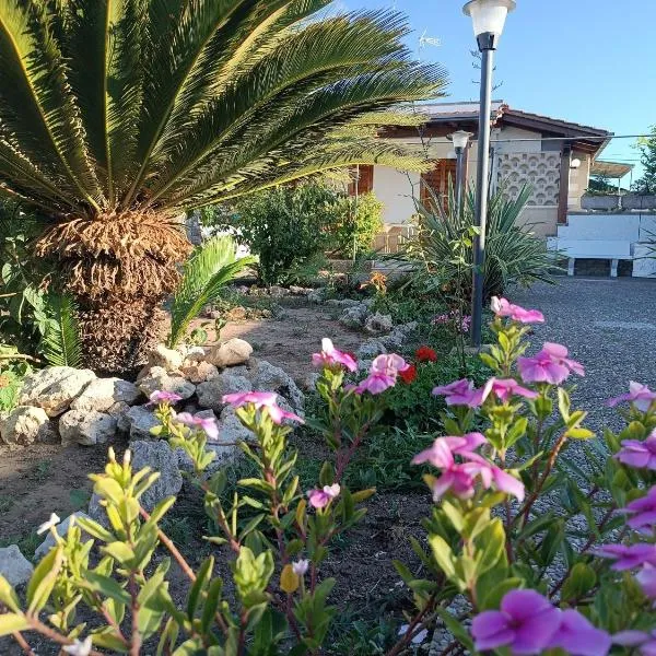 il giardino di Sofia Charm and Comfort Apartment, Hotel in Torre dell'Orso