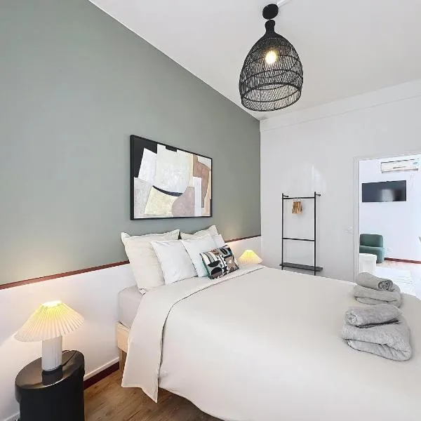 Le Noa - 2 Chambres - Climatisation - Terrasse, Hotel in Reims