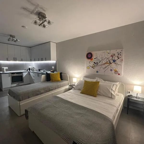 Αεί Κάριανη 1, hotel v destinaci Karianí