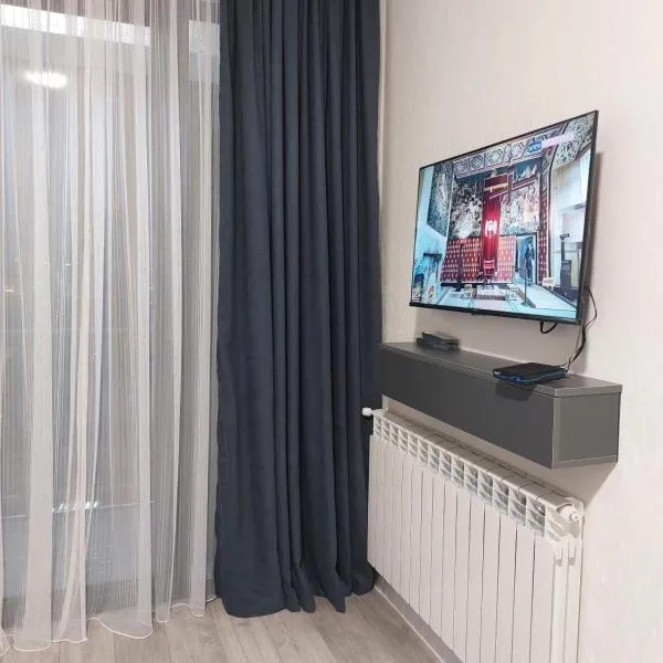 Modern Cozy Flet with Balcony, hotel en Tiflis