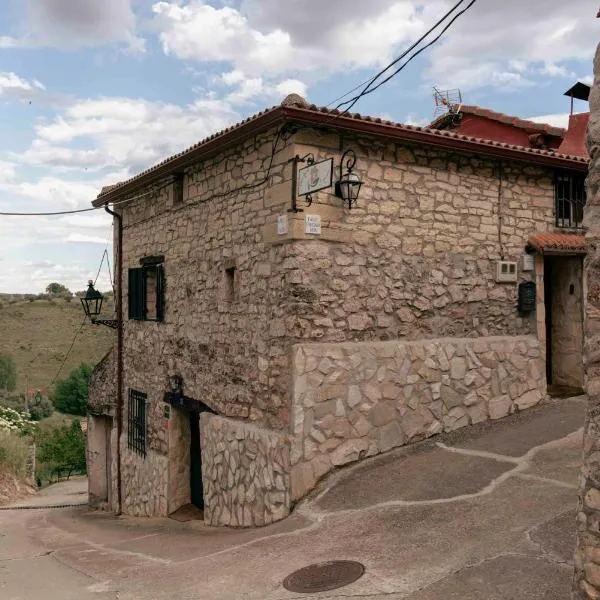 Casa Rural La Mansión de la Toba، فندق في La Toba