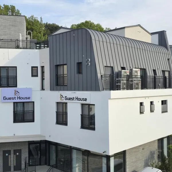 Incheon airport Guesthouse L, hotel v destinaci Inčchon
