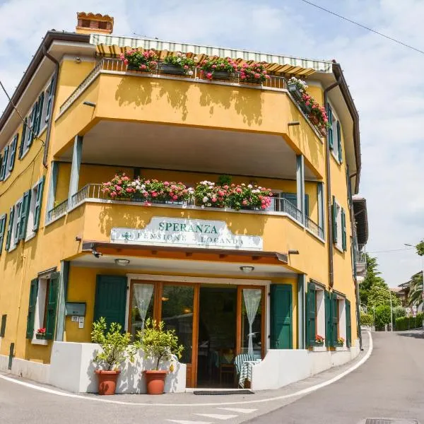 Locanda Speranza, hotel v destinaci Torri del Benaco