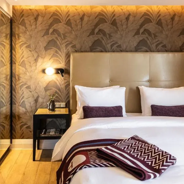 The Y Hotel, готель в Афінах