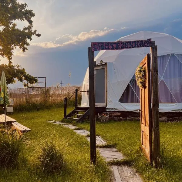 Glamping Stacja Zieleniec w Nałęczowie, hotel in Nałęczów
