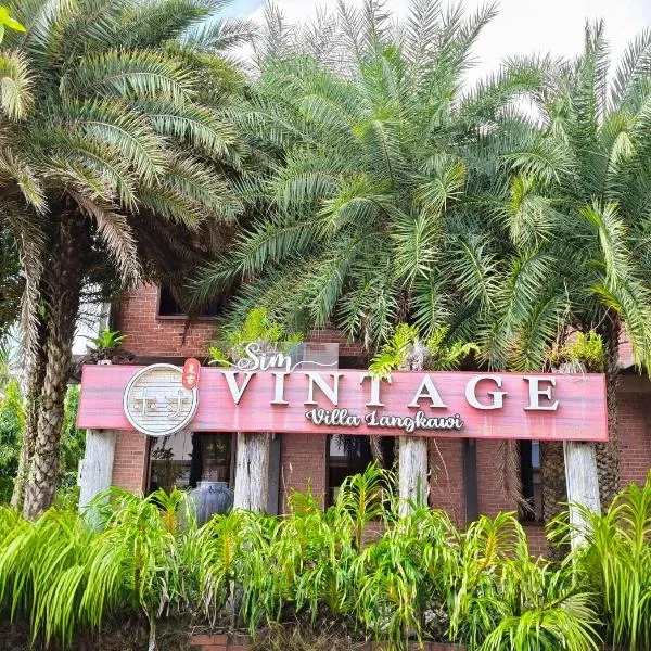 Sim Vintage Villa Langkawi, hotel in Kuah