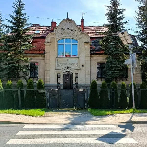 Dworek pod świerkami, hotel in Jelenia Góra